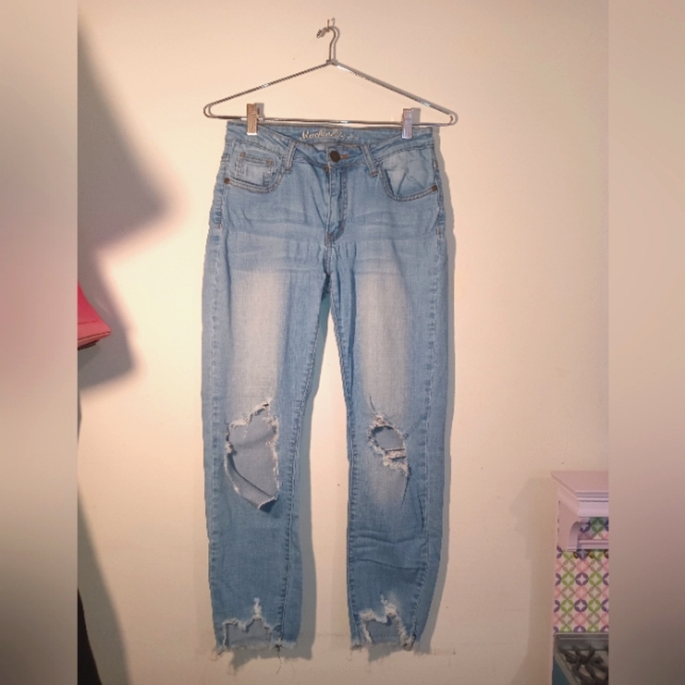 Machine distressed skinny jeans